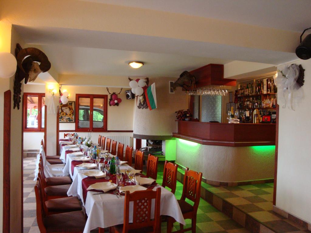 Family Hotel Diana Lyaskovo  Exterior photo