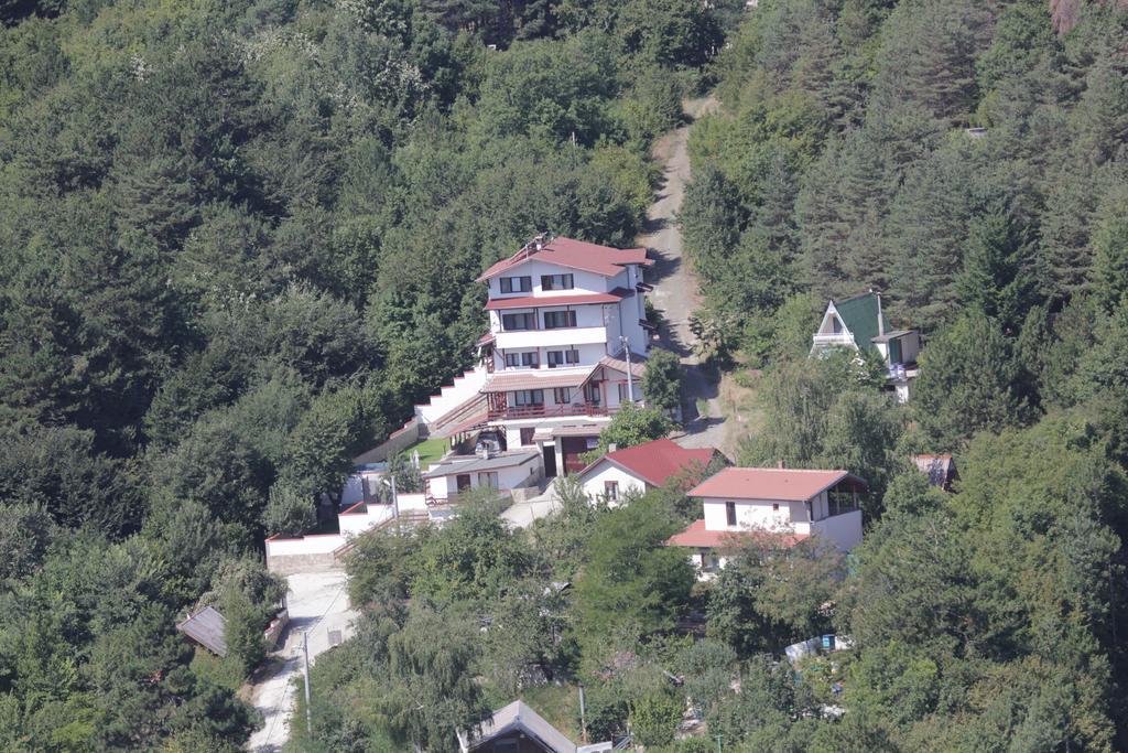 Family Hotel Diana Lyaskovo  Exterior photo